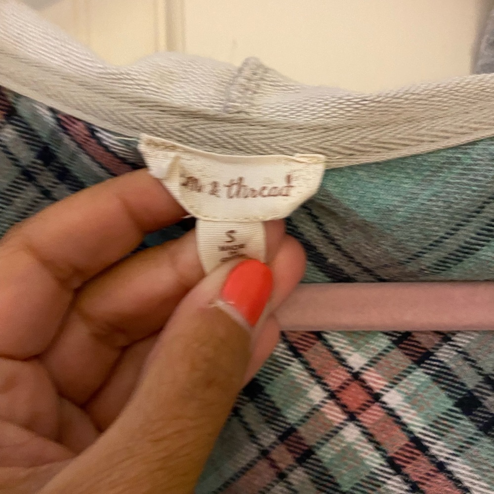 Hooded flannel - Picture 3 of 4